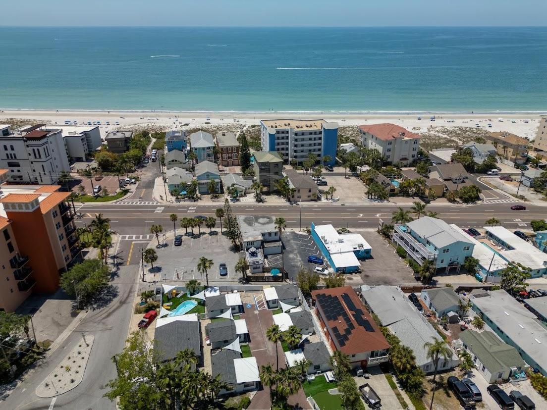 C1-Sea Turtle Villa St. Pete Beach Exterior photo